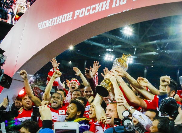 Прогнозы букмекеров: Зенит выиграет чемпионат России, шансы Спартака менее 10%