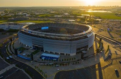Стадион: «MetLife Stadium» (82500 мест)