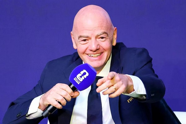 Инфантино клонировали, что бы он был на всех матчах ЧМ-2026!