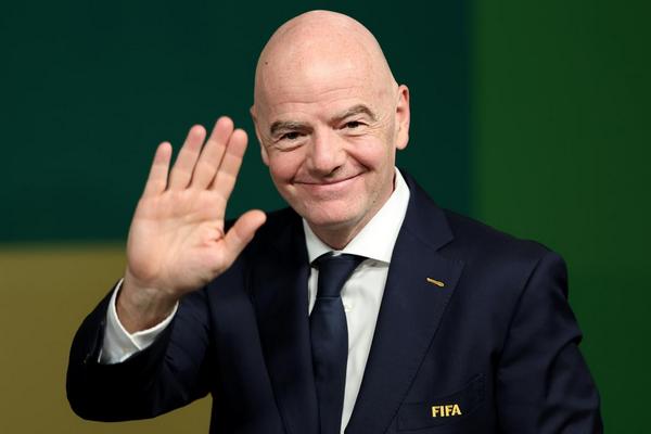 Джанни Инфантино обеспечил себе третье президенство во главе ФИФА